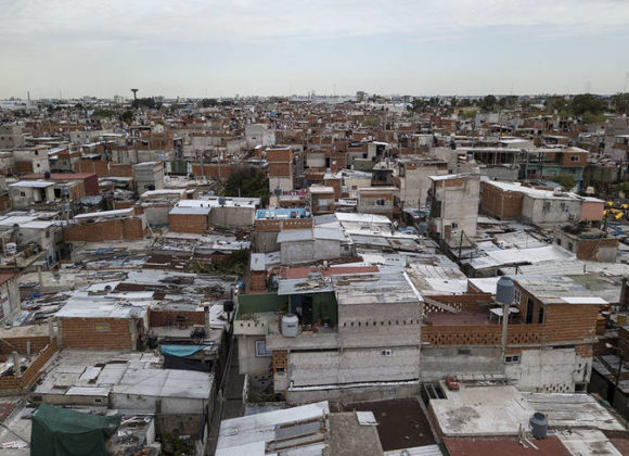 Argentina – CEAPI: Pandemia y crisis habitacional; la letal conexión entre la reproducción del virus y el tipo de urbanización