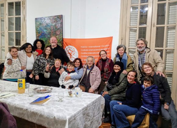 Argentina: Reflexión y reacción: acciones colectivas contra el cierre de las políticas públicas en materia de vivienda
