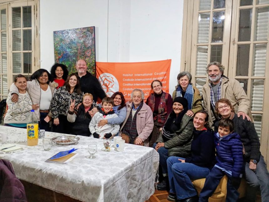 Argentina: Reflexión y reacción: acciones colectivas contra el cierre de las políticas públicas en materia de vivienda