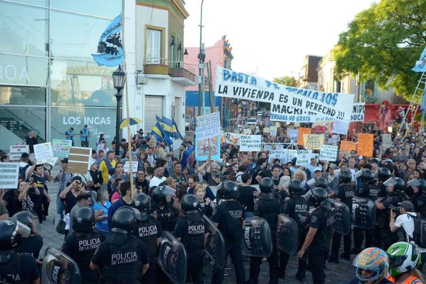 La Justicia de Buenos Aires frena desalojos de personas vulnerables ejecutados por supuesto “peligro de derrumbe” La Justicia de Buenos Aires frena desalojos de personas vulnerables ejecutados por supuesto “peligro de derrumbe”